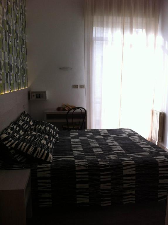 Hotel Ave Ріміні Екстер'єр фото